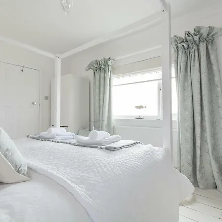 Holiday home Creagle,